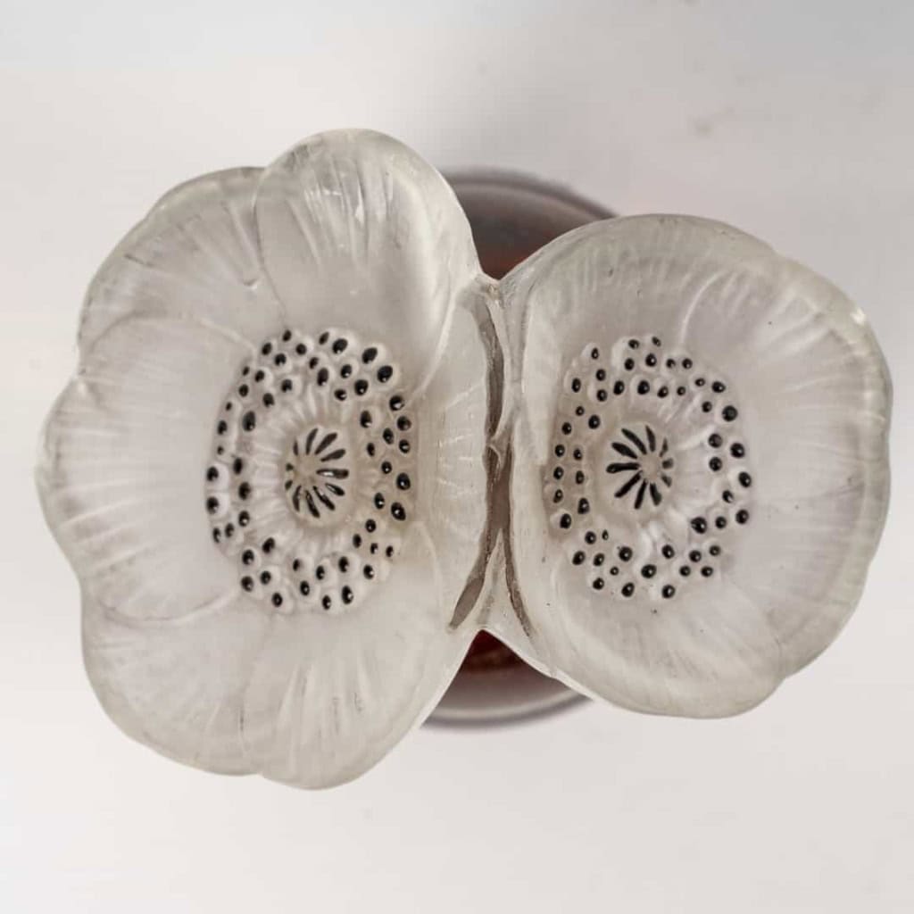 Flacon « Les Anémones » verre blanc émaillé noir de René LALIQUE pour Forvil | Biron Flacon "Les Anémones" verre blanc émaillé noir de René LALIQUE pour Forvil