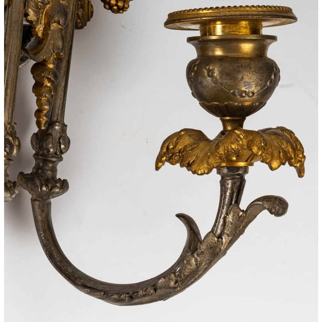 Paire d’appliques en bronze doré et argenté fin XIXème siècle | Biron Paire d'appliques en bronze doré et argenté fin XIXème siècle