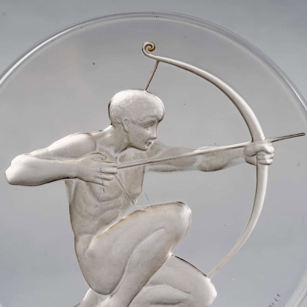 Mascotte « Archer » verre blanc de René LALIQUE | Biron Mascotte « Archer » verre blanc de René LALIQUE