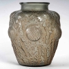 Vase « Domrémy » verre gris patiné rouge de René LALIQUE | Biron Vase « Domrémy » verre gris patiné rouge de René LALIQUE
