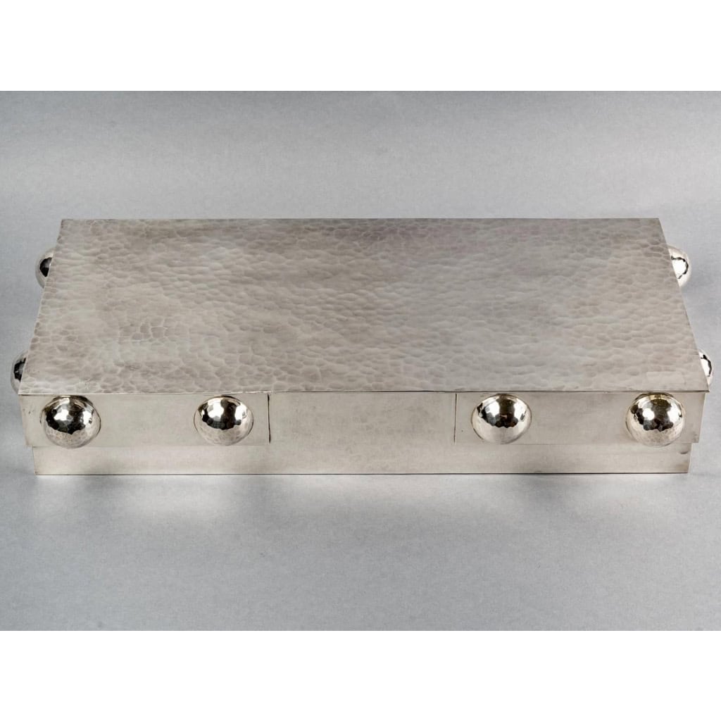 Boîte Coffret Moderniste métal argenté martelé de Jean DESPRES | Biron Boîte Coffret Moderniste métal argenté martelé de Jean DESPRES