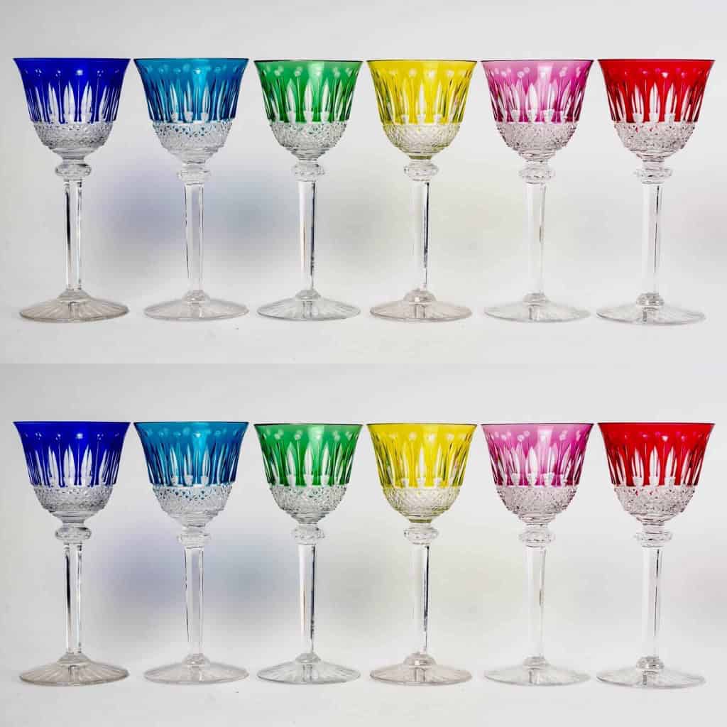 Suite de 12 verres « Roemer Tommy » cristal de couleur de SAINT LOUIS | Biron ||||||||||