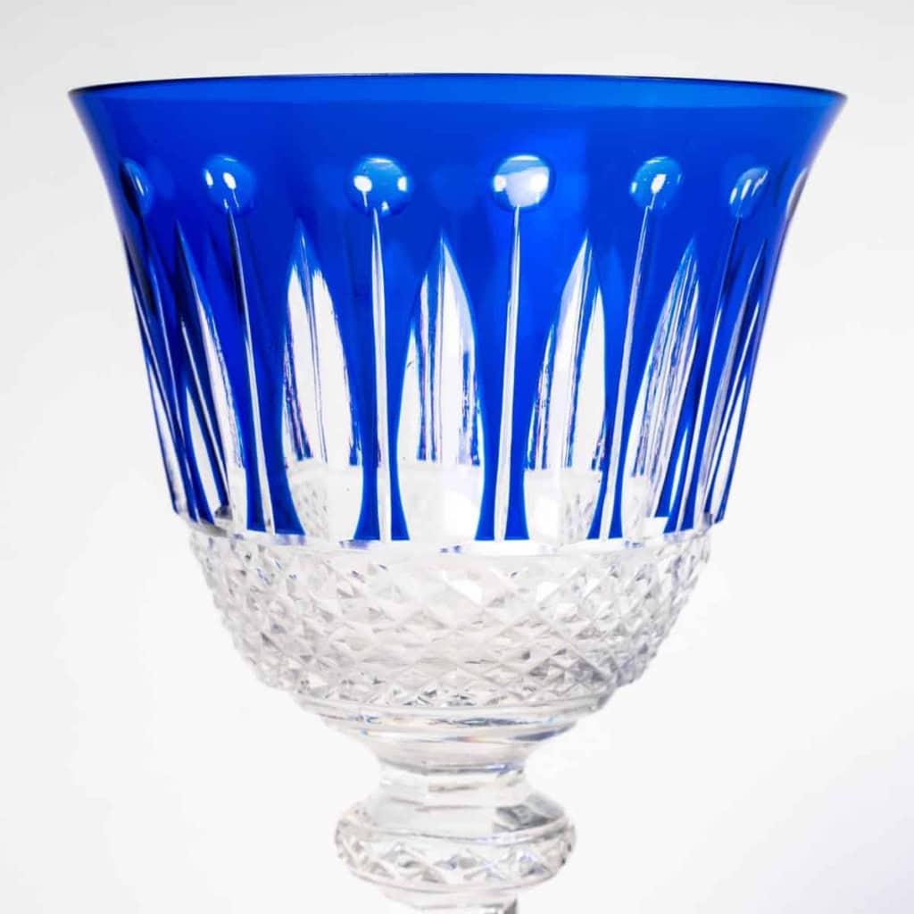 Suite de 12 verres « Roemer Tommy » cristal de couleur de SAINT LOUIS | Biron Suite de 12 verres "Roemer Tommy" cristal de couleur de SAINT LOUIS