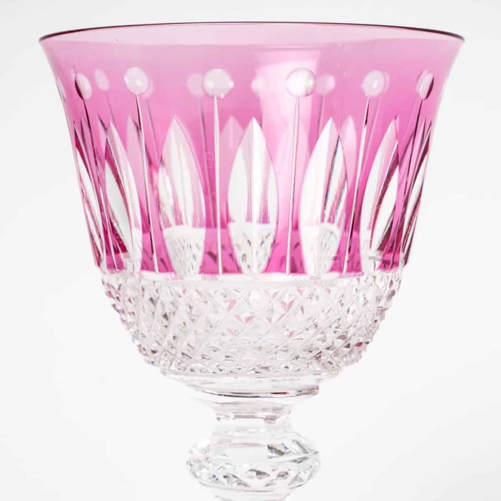 Suite de 12 verres « Roemer Tommy » cristal de couleur de SAINT LOUIS | Biron Suite de 12 verres "Roemer Tommy" cristal de couleur de SAINT LOUIS