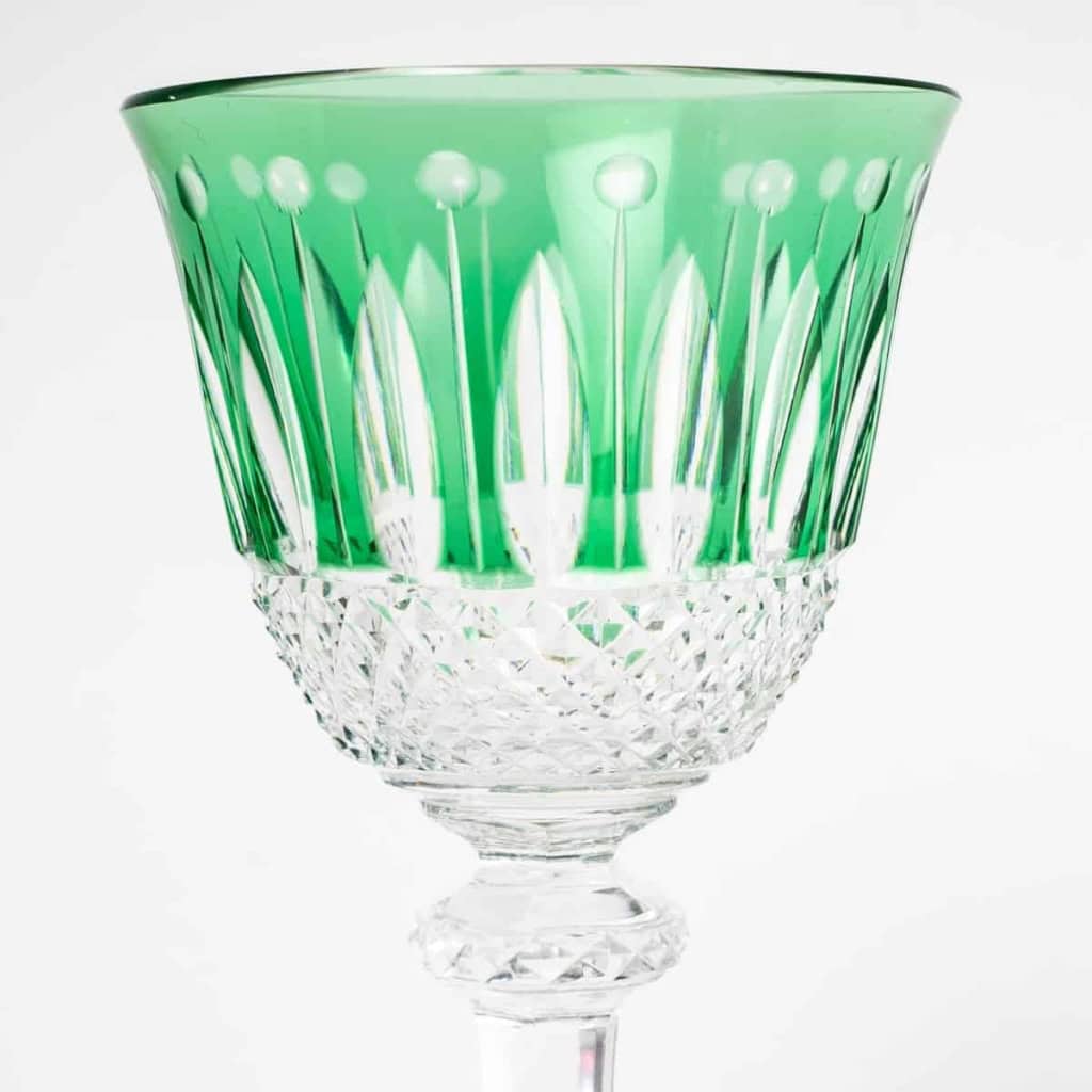Suite de 12 verres « Roemer Tommy » cristal de couleur de SAINT LOUIS | Biron Suite de 12 verres "Roemer Tommy" cristal de couleur de SAINT LOUIS