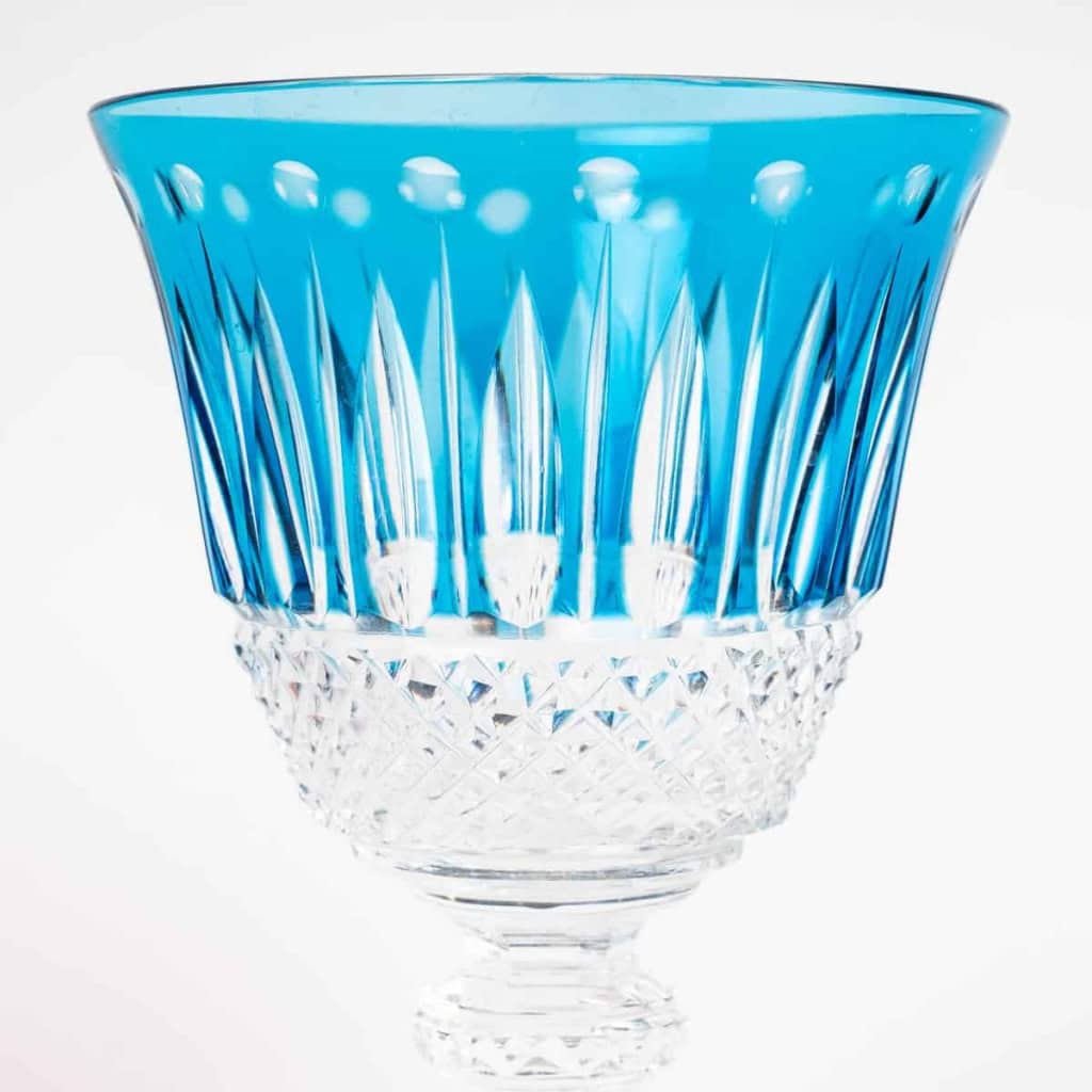 Suite de 12 verres « Roemer Tommy » cristal de couleur de SAINT LOUIS | Biron Suite de 12 verres "Roemer Tommy" cristal de couleur de SAINT LOUIS