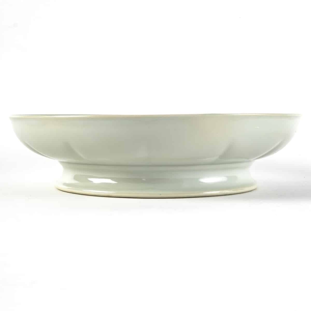 Service de Table « Pâquerettes » porcelaine céladon de Suzanne LALIQUE pour Haviland | Biron Service de Table "Pâquerettes" porcelaine céladon de Suzanne LALIQUE pour Haviland