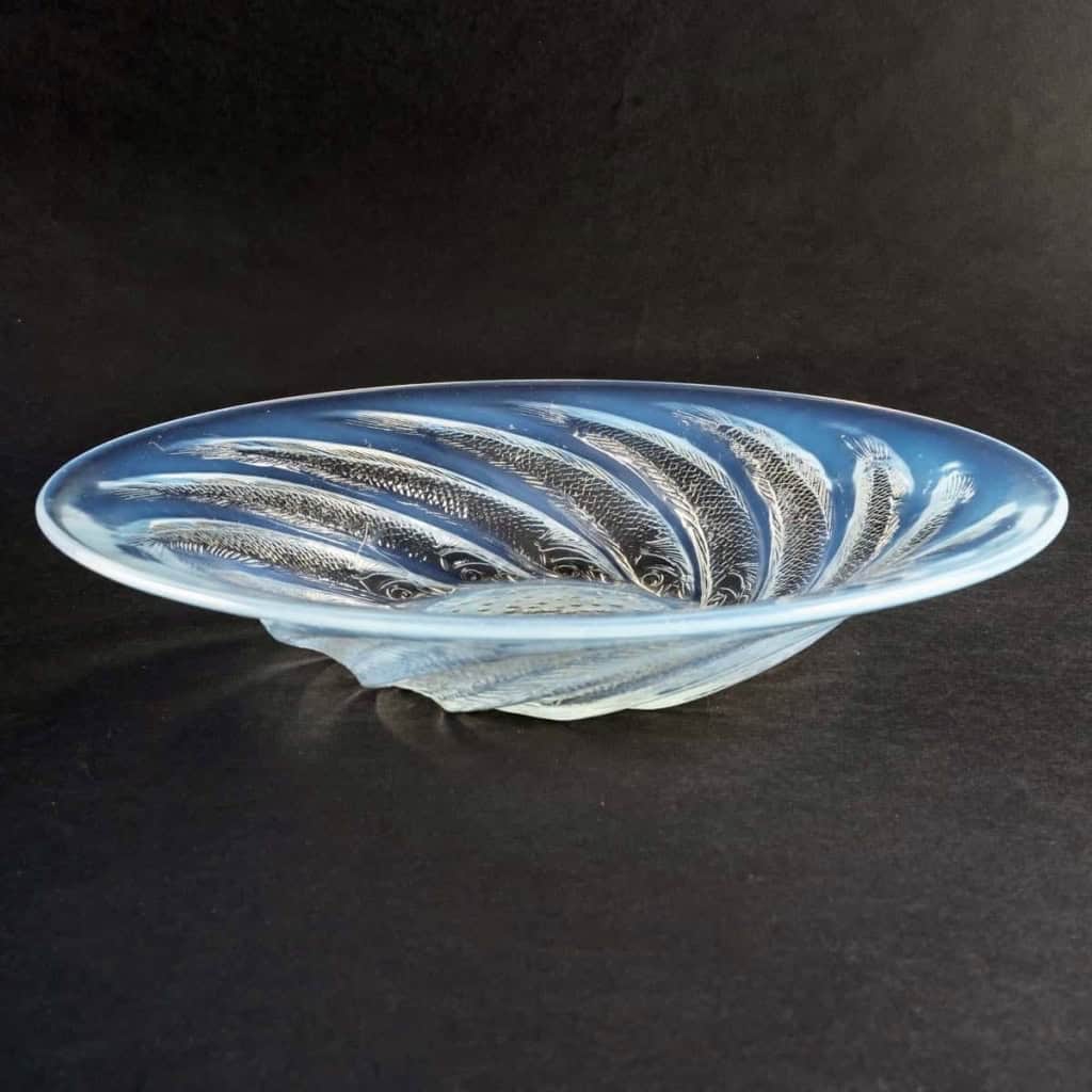 Coupe Ouverte « Poissons » verre opalescent de René LALIQUE | Biron Coupe Ouverte "Poissons" verre opalescent de René LALIQUE
