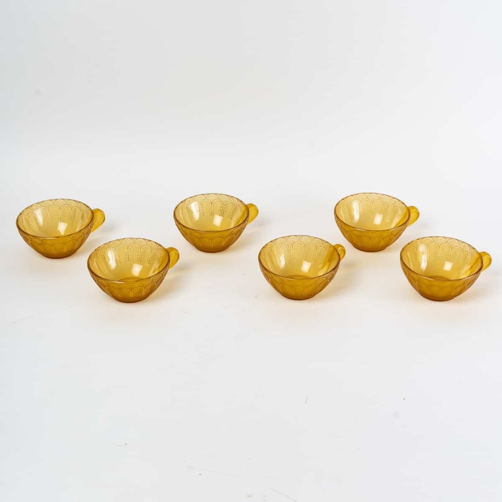 Service « Jaffa » verre jaune ambré créé par René LALIQUE | Biron Service "Jaffa" verre jaune ambré créé par René LALIQUE