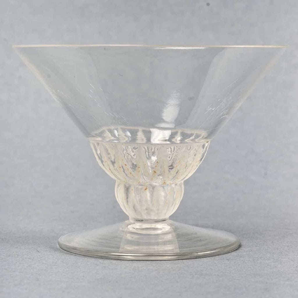 Service « Champigny » verre blanc de René LALIQUE – 37 pièces | Biron Service "Champigny" verre blanc de René LALIQUE - 37 pièces