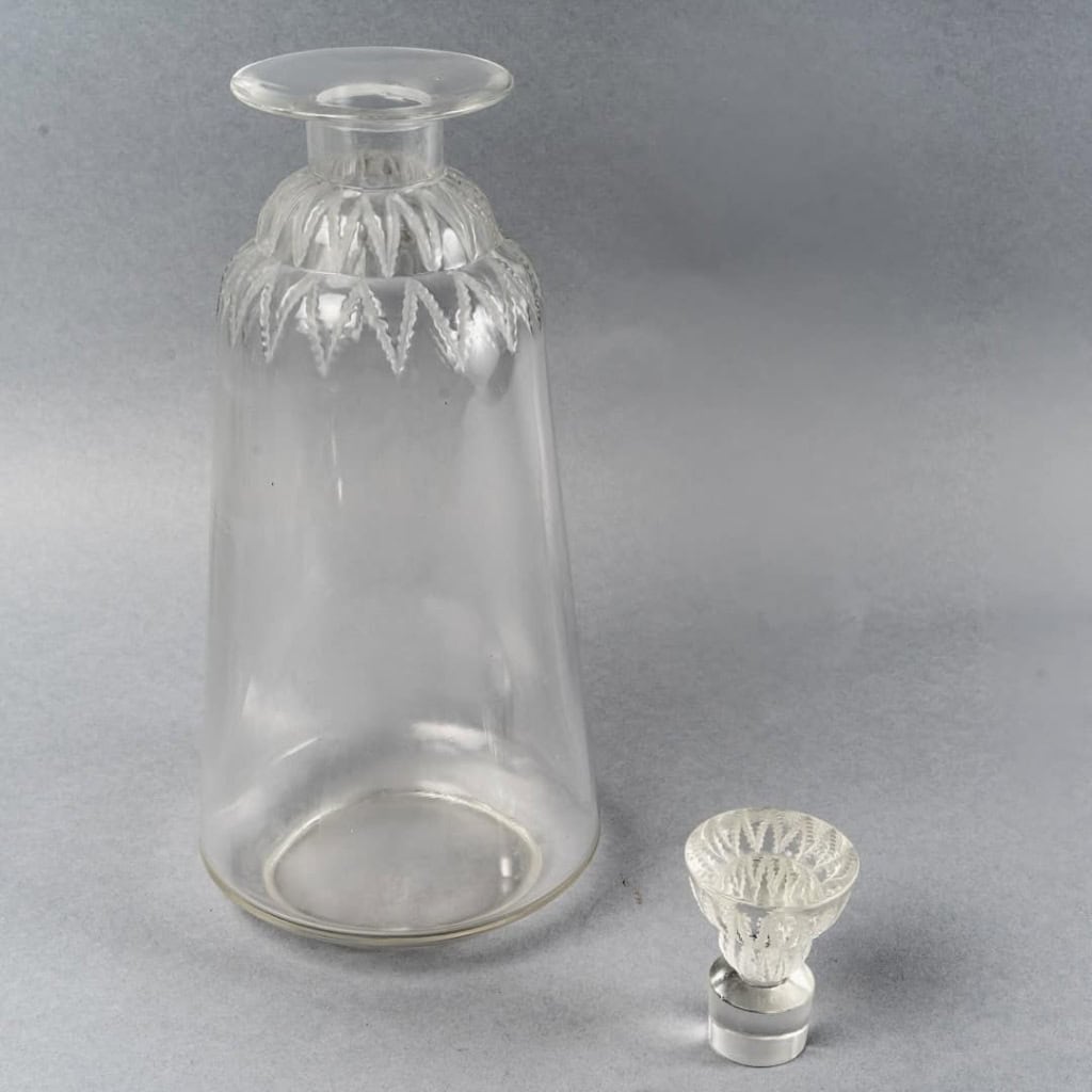 Service « Champigny » verre blanc de René LALIQUE – 37 pièces | Biron Service "Champigny" verre blanc de René LALIQUE - 37 pièces