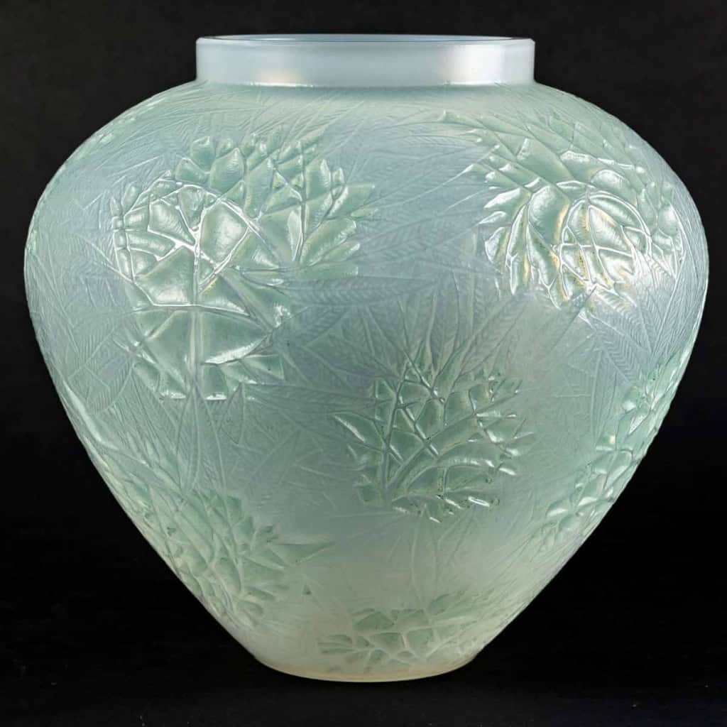 Vase « Estérel » verre opalescent double couche patiné vert de René LALIQUE | Biron ||||||