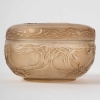 Boîte « L’Origan » verre blanc patiné sépia de René LALIQUE pour Coty | Biron Boîte "L'Origan" verre blanc patiné sépia de René LALIQUE pour Coty