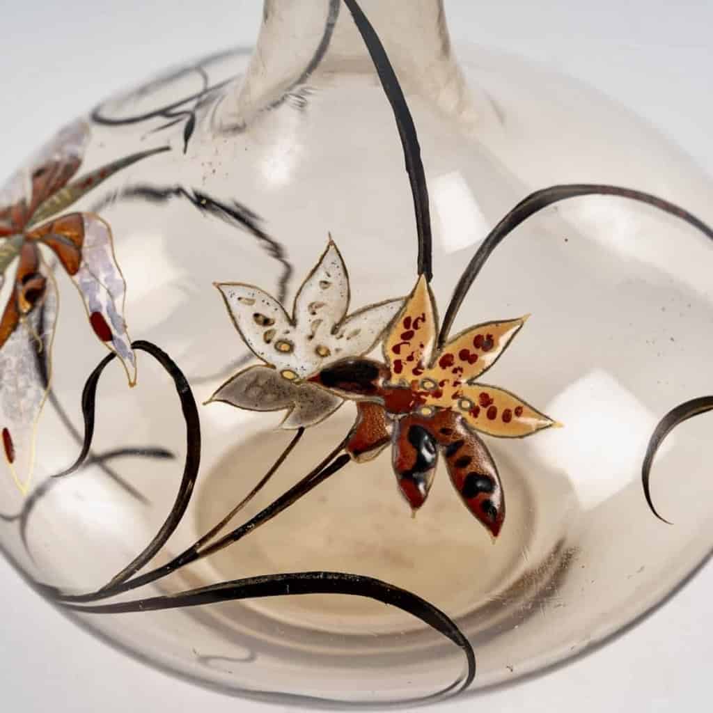 Vase « Libellule et Fleurs » verre fumé émaillé d’Emile Gallé | Biron Vase "Libellule et Fleurs" verre fumé émaillé d'Emile Gallé