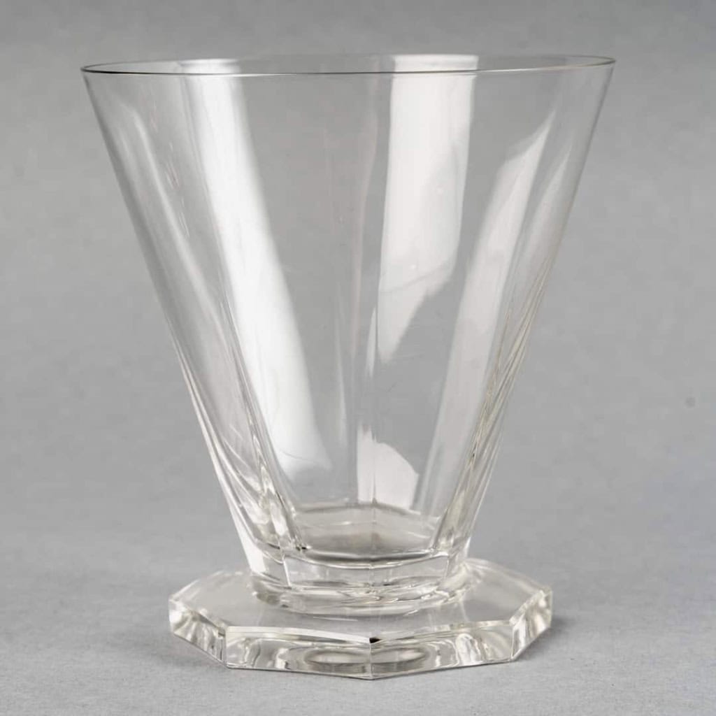Service « Quincy » verre blanc de René Lalique – 37 pièces | Biron Service "Quincy" verre blanc de René Lalique - 37 pièces