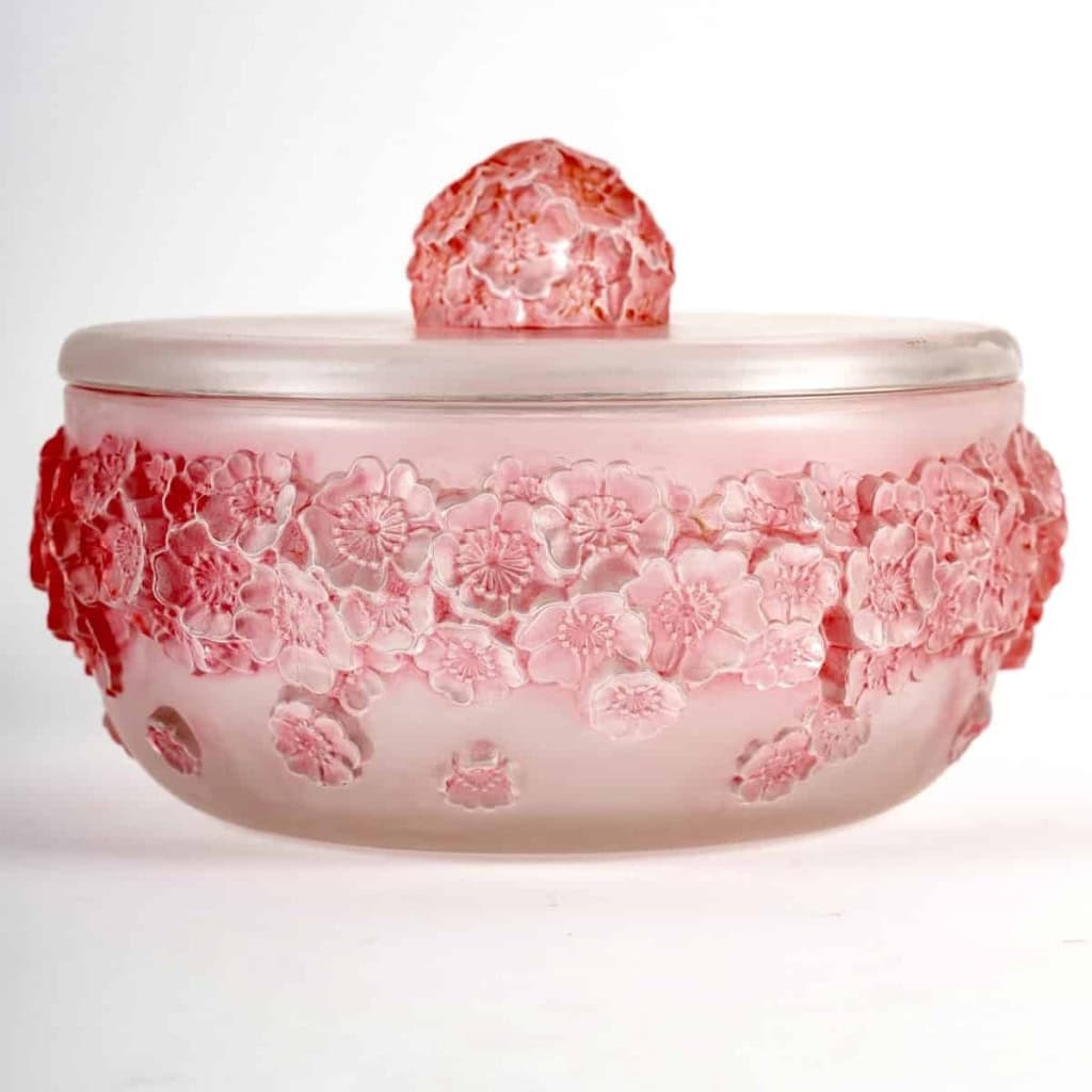 Boîte « Primevères » verre blanc patiné rose de René LALIQUE | Biron |||||||