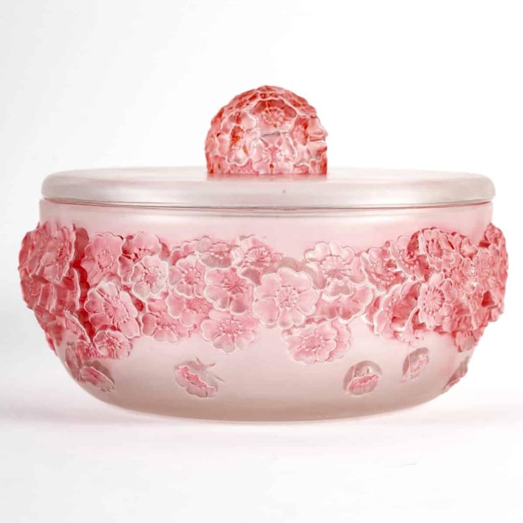 Boîte « Primevères » verre blanc patiné rose de René LALIQUE | Biron Boîte "Primevères" verre blanc patiné rose de René LALIQUE