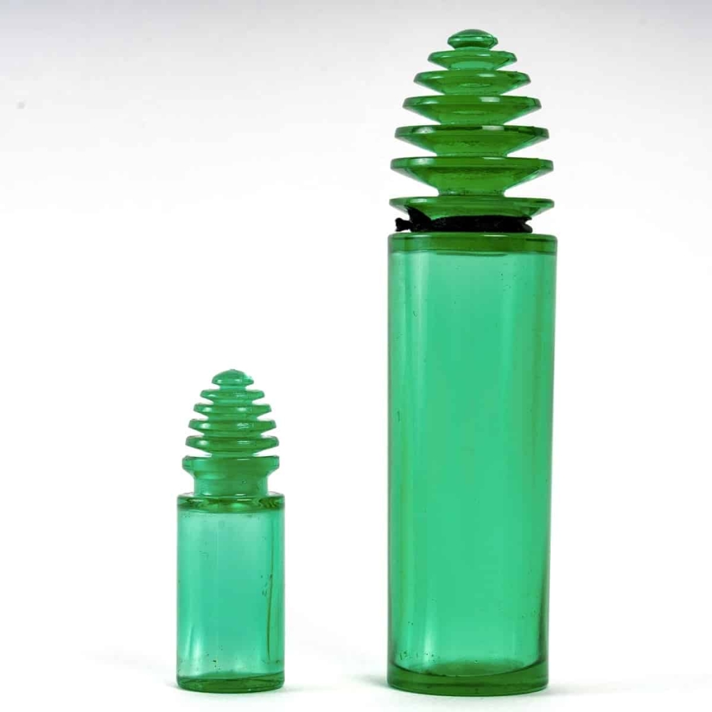 Flacons « Sans Adieu » verre vert émeraude de René LALIQUE pour Worth | Biron |||||||