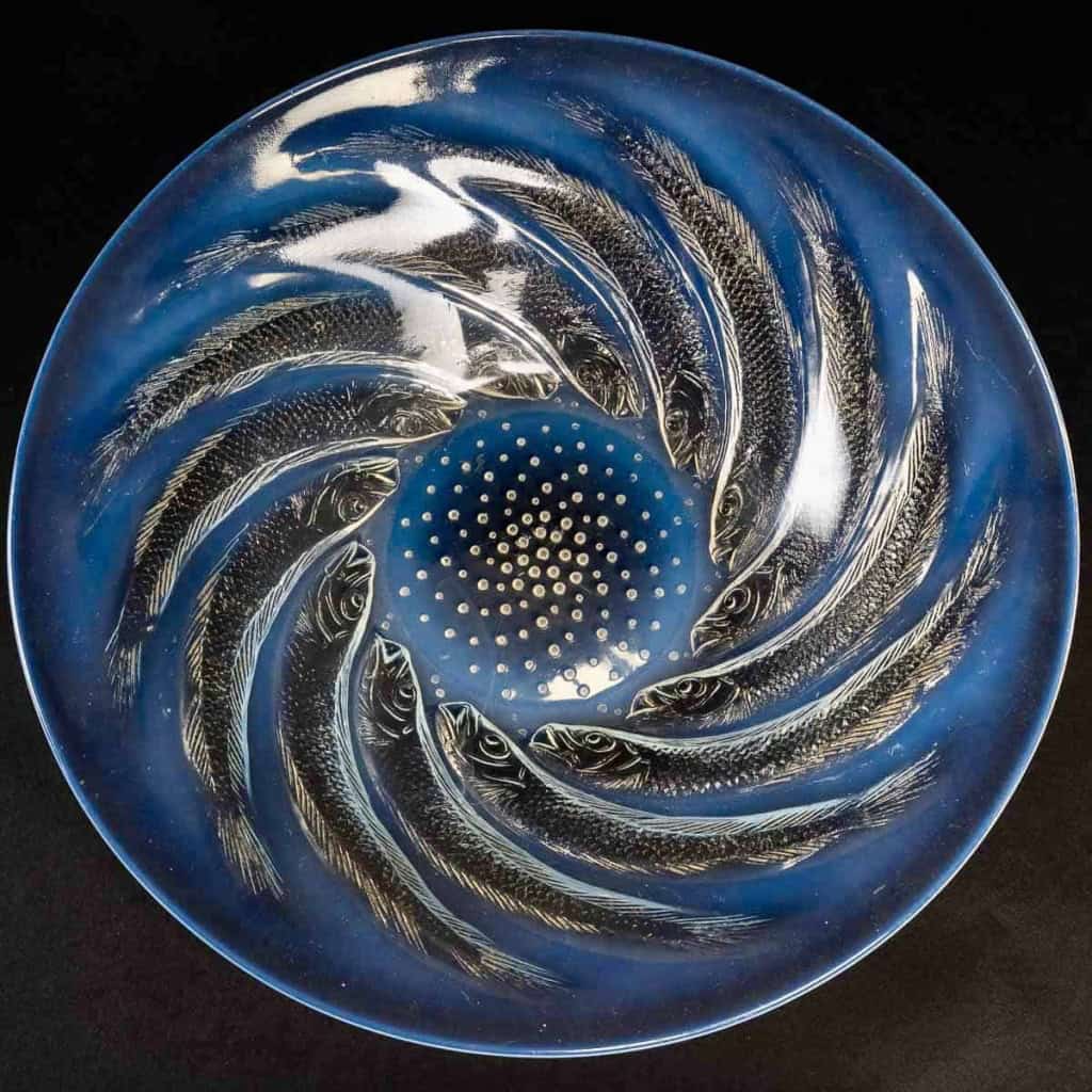 Coupe, Bol et Assiette « Poissons » verre opalescent de René LALIQUE | Biron Coupe, Bol et Assiette "Poissons" verre opalescent de René LALIQUE