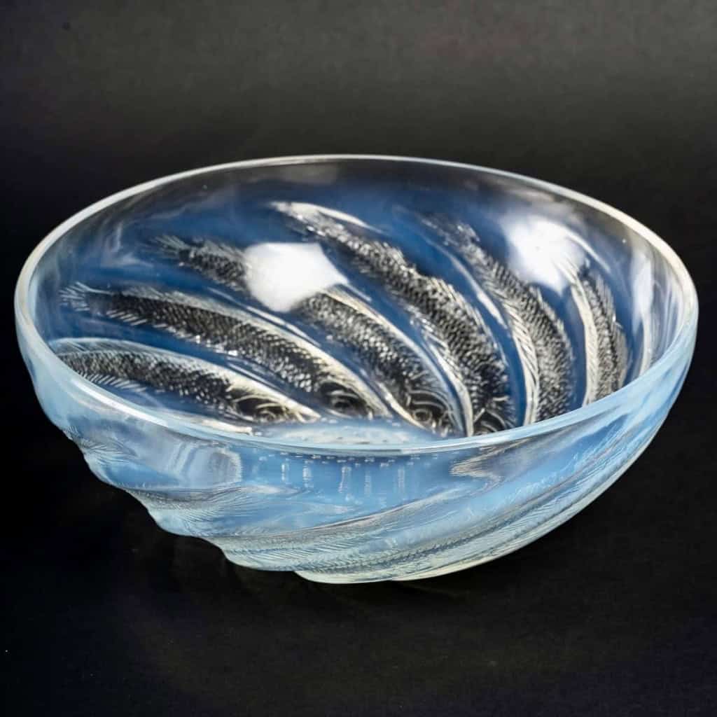 Coupe, Bol et Assiette « Poissons » verre opalescent de René LALIQUE | Biron Coupe, Bol et Assiette "Poissons" verre opalescent de René LALIQUE