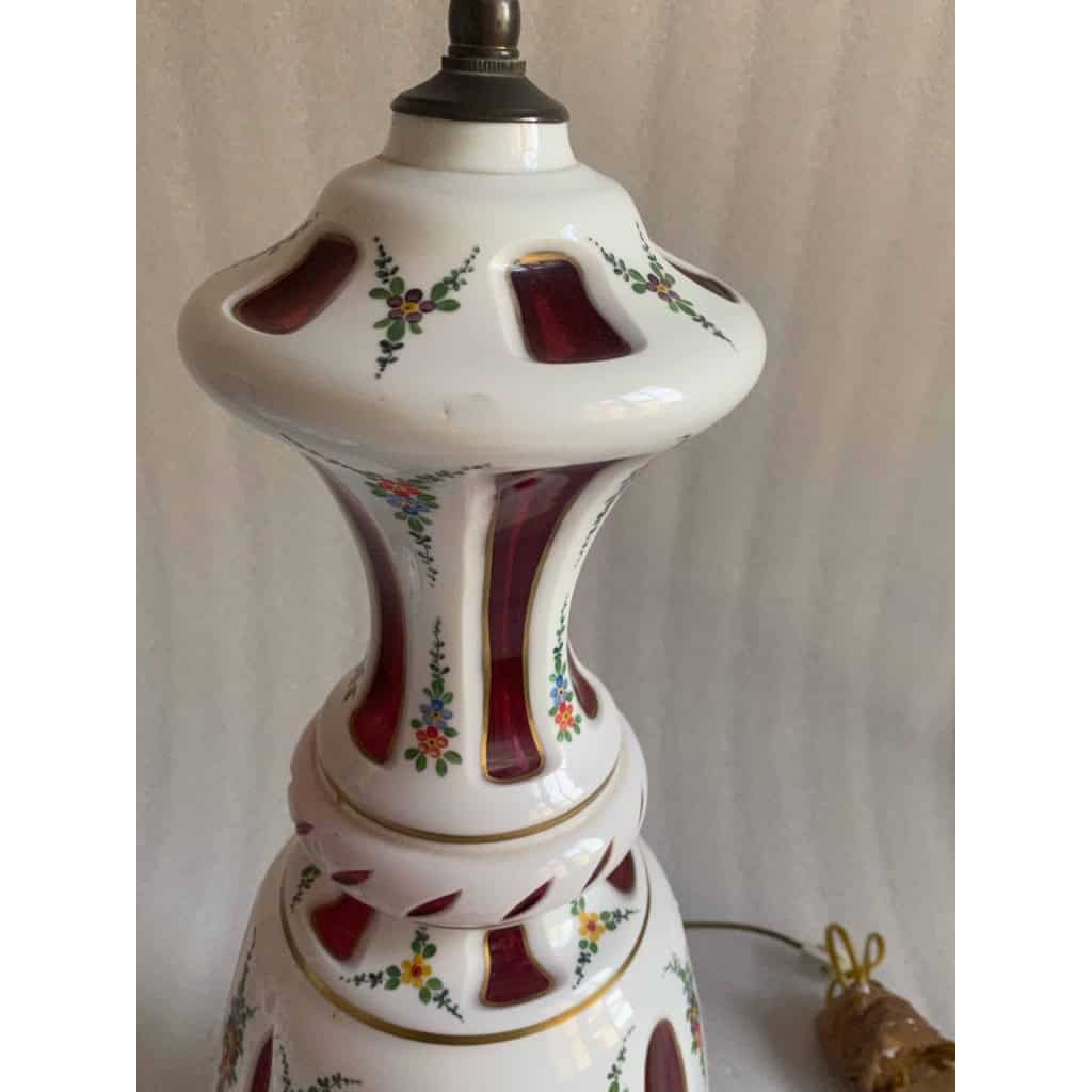 1970′ Paire de Lampes Baccarat Overlay : Hauteur 106 cm | Biron 1970′ Paire de Lampes Baccarat Overlay : Hauteur 106 cm