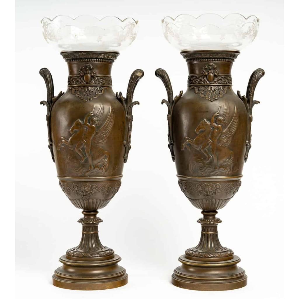 Paire de vases en bronze patiné et intérieur cristal , XIXème siècle | Biron |||||||||||