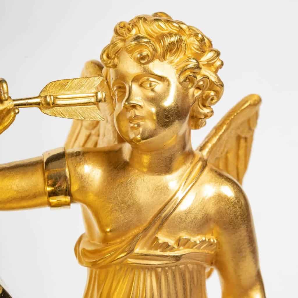 Pendule En Bronze Doré D’époque Restauration. | Biron Pendule En Bronze Doré D’époque Restauration.