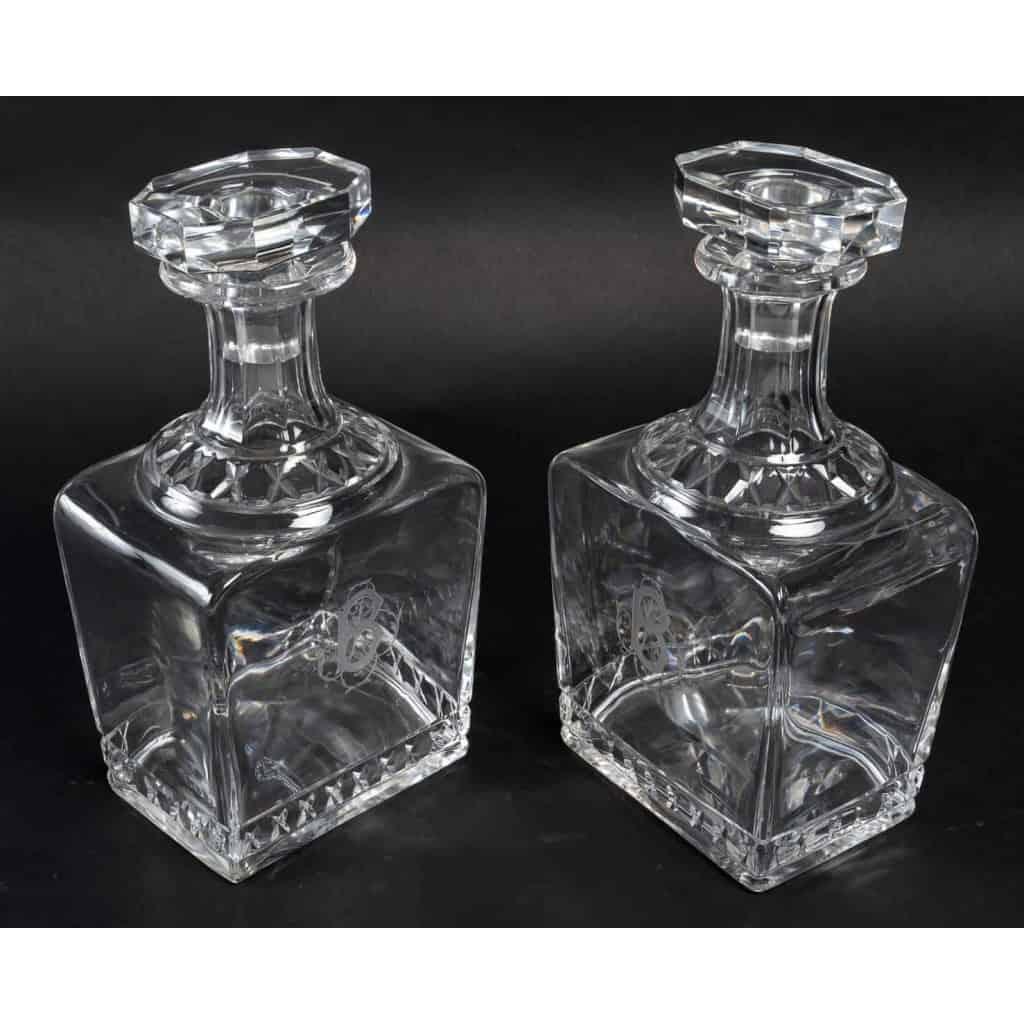Cristallerie Baccarat. Paire De Carafes à Whisky Art Déco | Biron Cristallerie Baccarat. Paire De Carafes à Whisky Art Déco