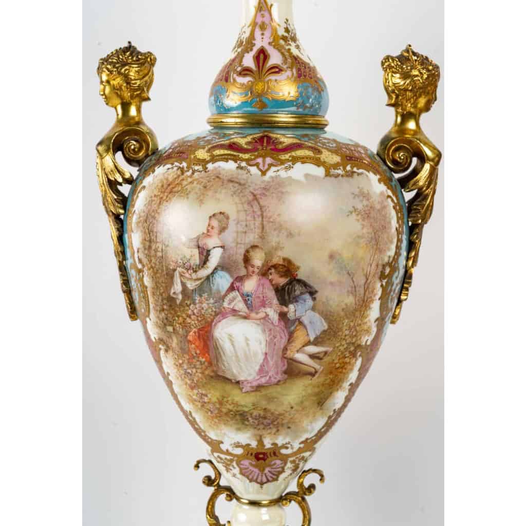 Importante paire de vases multicolores, XIXème siècle | Biron Importante paire de vases multicolores, XIXème siècle