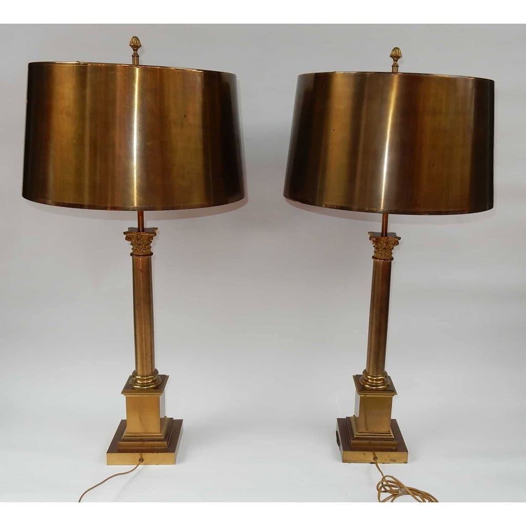 1950/70 Paire de Lampes Aux Colonnes Coryntiennes en Laiton et Bronze Signées Charles