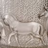 Vase « Chevaux » en verre blanc patiné gris de René LALIQUE | Biron Vase "Chevaux" en verre blanc patiné gris de René LALIQUE