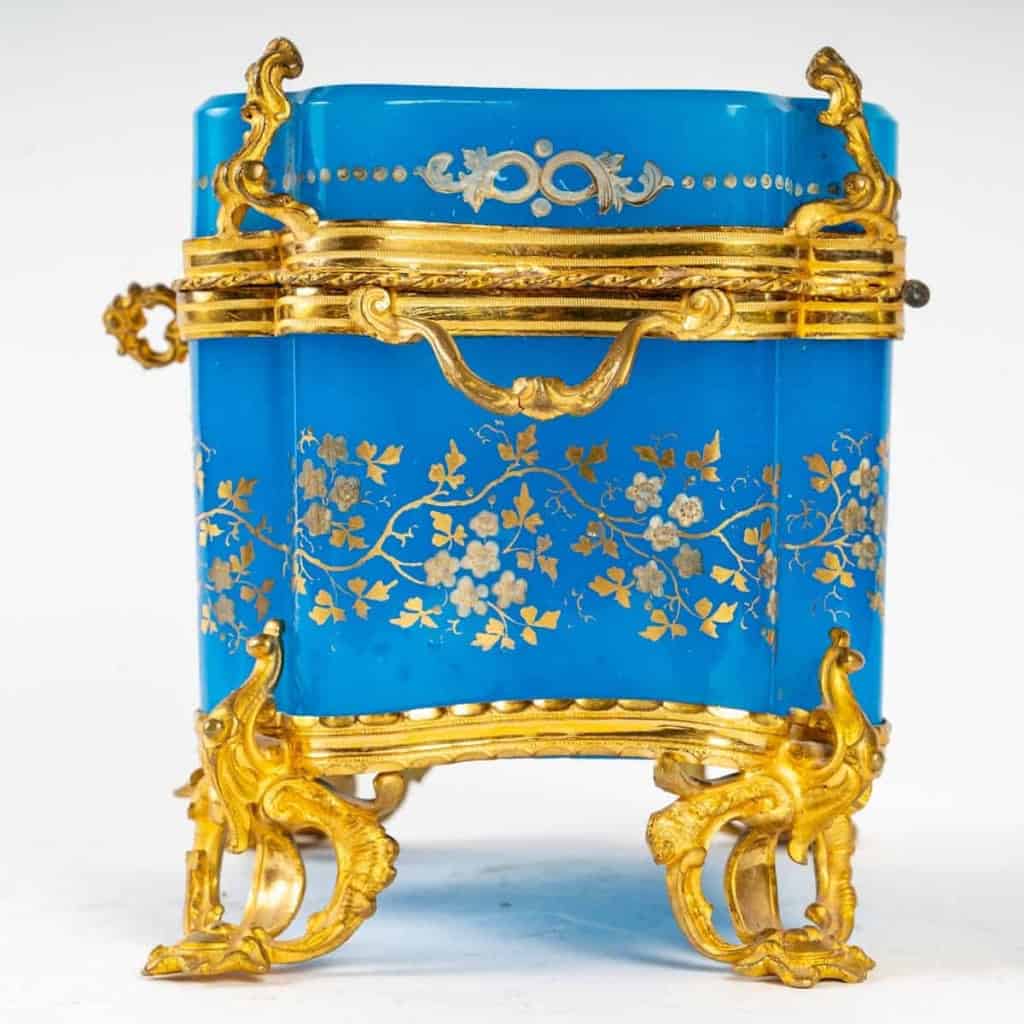 Coffret en opaline bleue et bronze doré d'époque, XIXème siècle