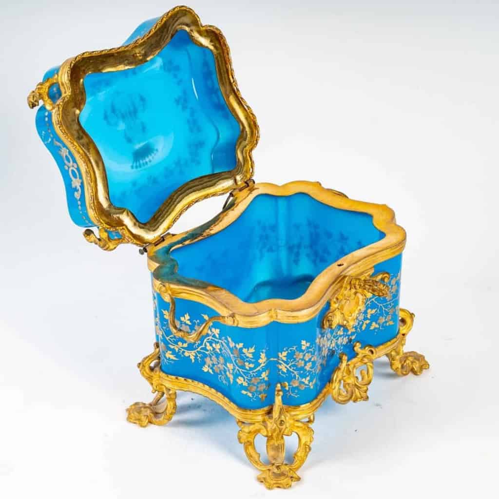 Coffret en opaline bleue et bronze doré d'époque, XIXème siècle