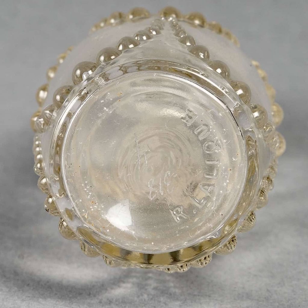 Flacon « Palerme » verre blanc de René Lalique | Biron Flacon "Palerme" verre blanc de René Lalique