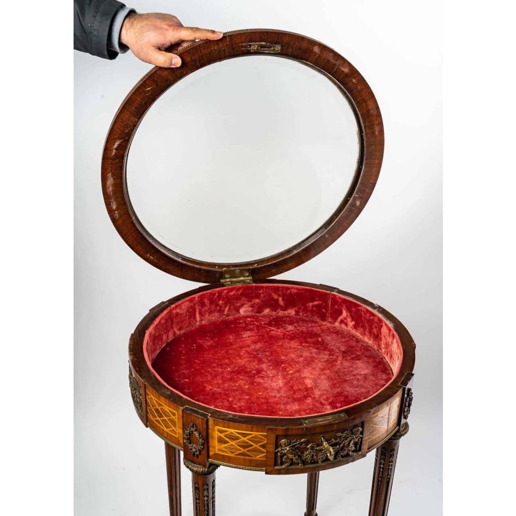 Guéridon en bois et bronze ciselé et doré XIXème siècle