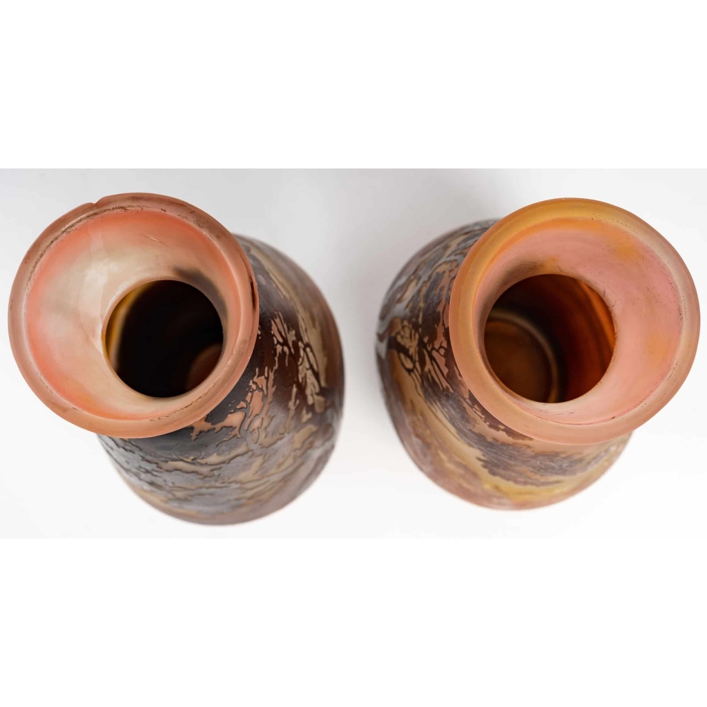 Paire de vases en pate de verre de Gallé, XXème siècle