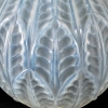 Vase « Malesherbes » verre opalescent double couche patiné gris de René LALIQUE | Biron Vase "Malesherbes" verre opalescent double couche patiné gris de René LALIQUE