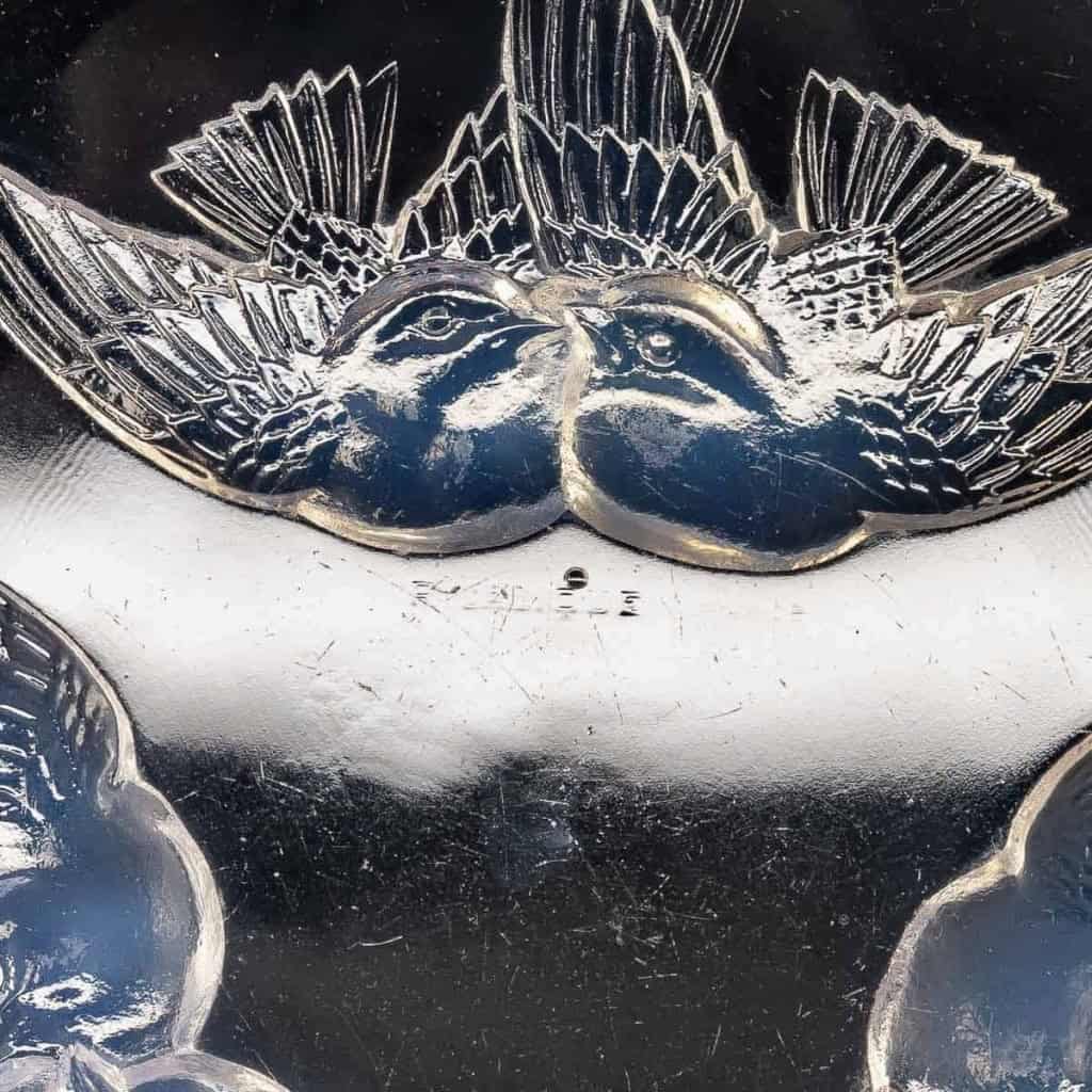 Coupe « Nonnettes » verre opalescent de René LALIQUE | Biron Coupe "Nonnettes" verre opalescent de René LALIQUE