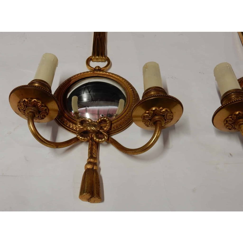 1950/70′ Paire d’Appliques en Bronze Doré Avec Miroir Convexe Signée Petitot | Biron 1950/70′ Paire d’Appliques en Bronze Doré Avec Miroir Convexe Signée Petitot
