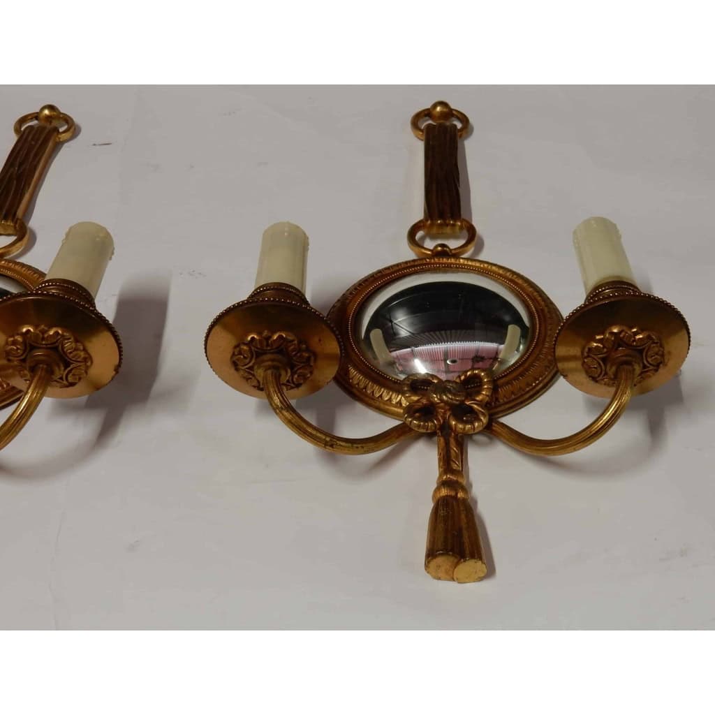 1950/70′ Paire d’Appliques en Bronze Doré Avec Miroir Convexe Signée Petitot | Biron 1950/70′ Paire d’Appliques en Bronze Doré Avec Miroir Convexe Signée Petitot