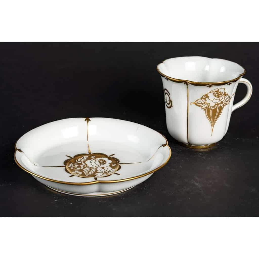 Tasse blanche et or, Sèvres 1930 | Biron Tasse blanche et or, Sèvres 1930
