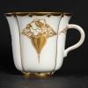 Tasse blanche et or, Sèvres 1930 | Biron Tasse blanche et or, Sèvres 1930