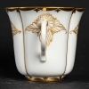 Tasse blanche et or, Sèvres 1930 | Biron Tasse blanche et or, Sèvres 1930
