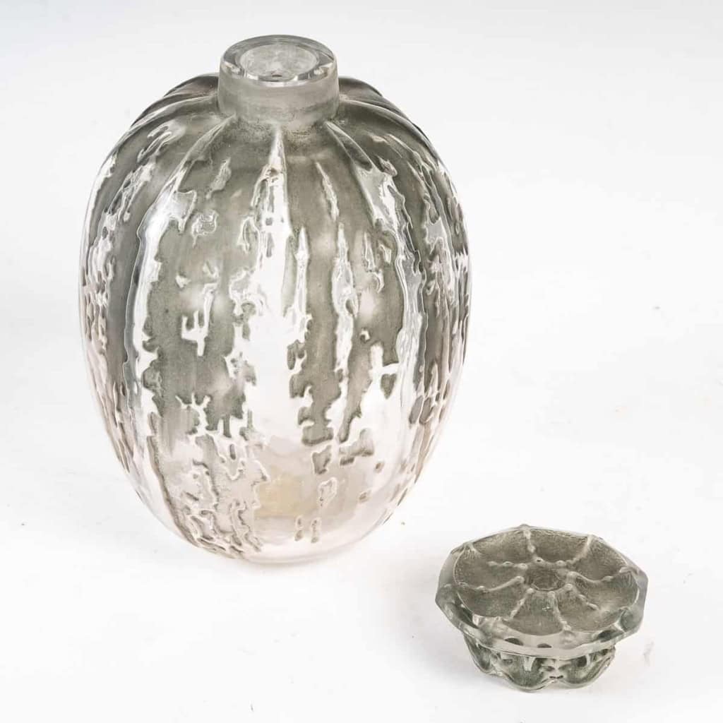René LALIQUE (1860-1945) : Vase « Fontaines » couvert (1912) | Biron René LALIQUE (1860-1945) : Vase "Fontaines" couvert (1912)