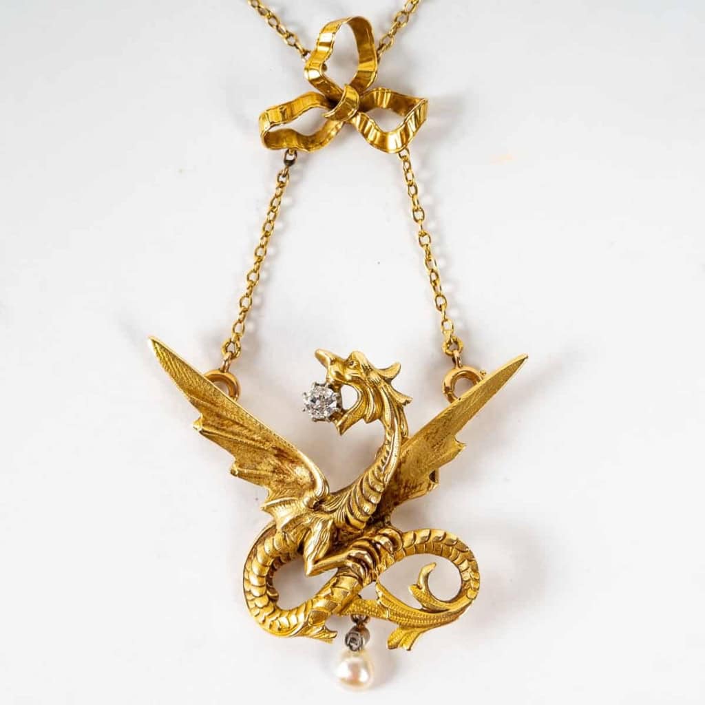 Pendentif « Chimère « Art-nouveau » pouvant se transformer en broche en or | Biron Pendentif « Chimère « Art-nouveau » pouvant se transformer en broche en or