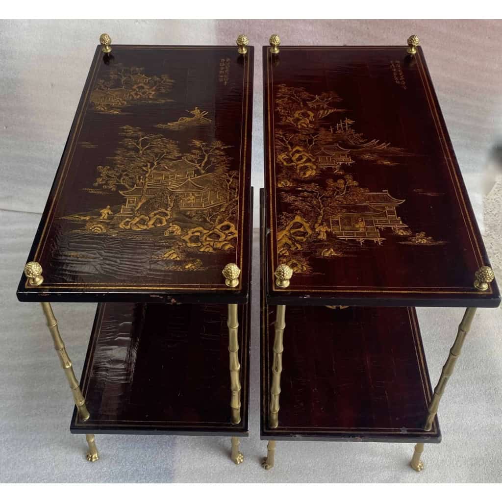 1950′ Paire de Tables Maison Baguès Décor Bambou en Bronze Doré Avec Plateaux Laque de Chine