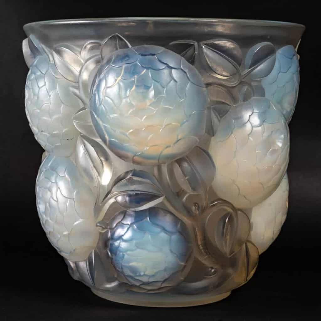 René Lalique (1860-1945) – Vase Opalescent « Oran » | Biron René Lalique (1860-1945) - Vase Opalescent "Oran"