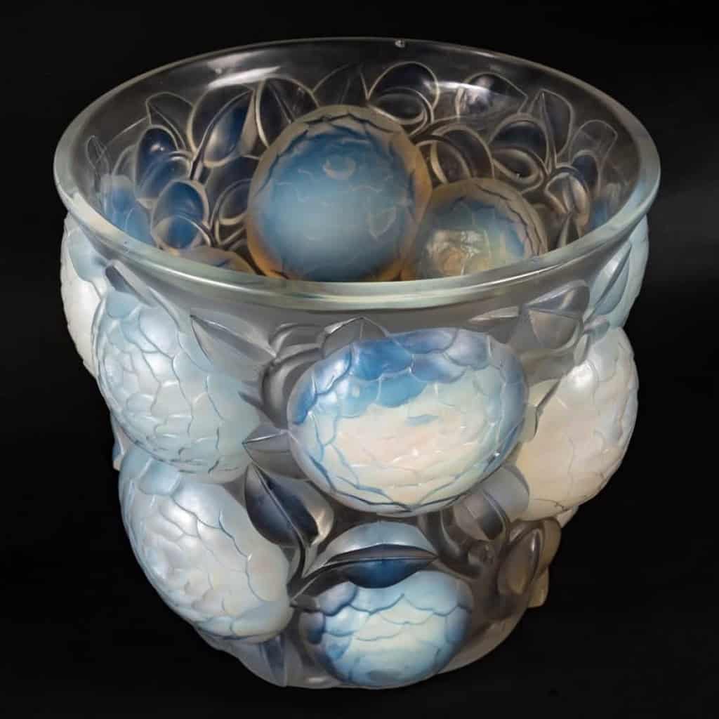 René Lalique (1860-1945) – Vase Opalescent « Oran » | Biron René Lalique (1860-1945) - Vase Opalescent "Oran"
