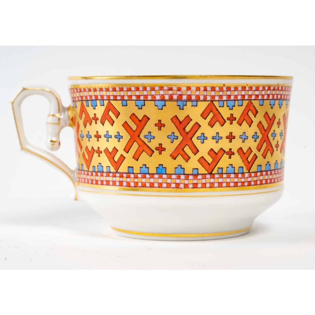 Tasse St-Petersbourg, Russie, Sawin Wassilieewitch (1840-1861) | Biron Tasse St-Petersbourg, Russie, Sawin Wassilieewitch (1840-1861)