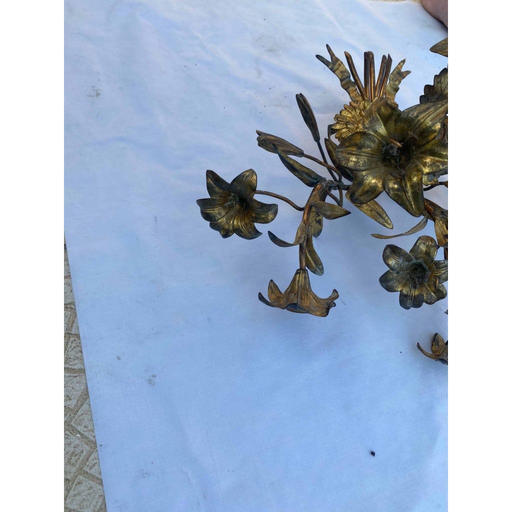 1880′ Paire d’Appliques en Bronze Doré Patiné à Décor Floral 5 Bras de Lumière | Biron 1880′ Paire d’Appliques en Bronze Doré Patiné à Décor Floral 5 Bras de Lumière